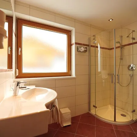 Hotel Toni 3*