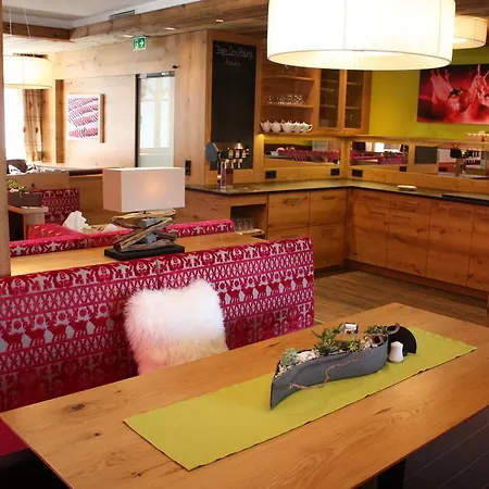 Toni Hotel Galtuer
