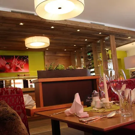 Toni Hotel
