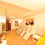 فندق Toni 3*